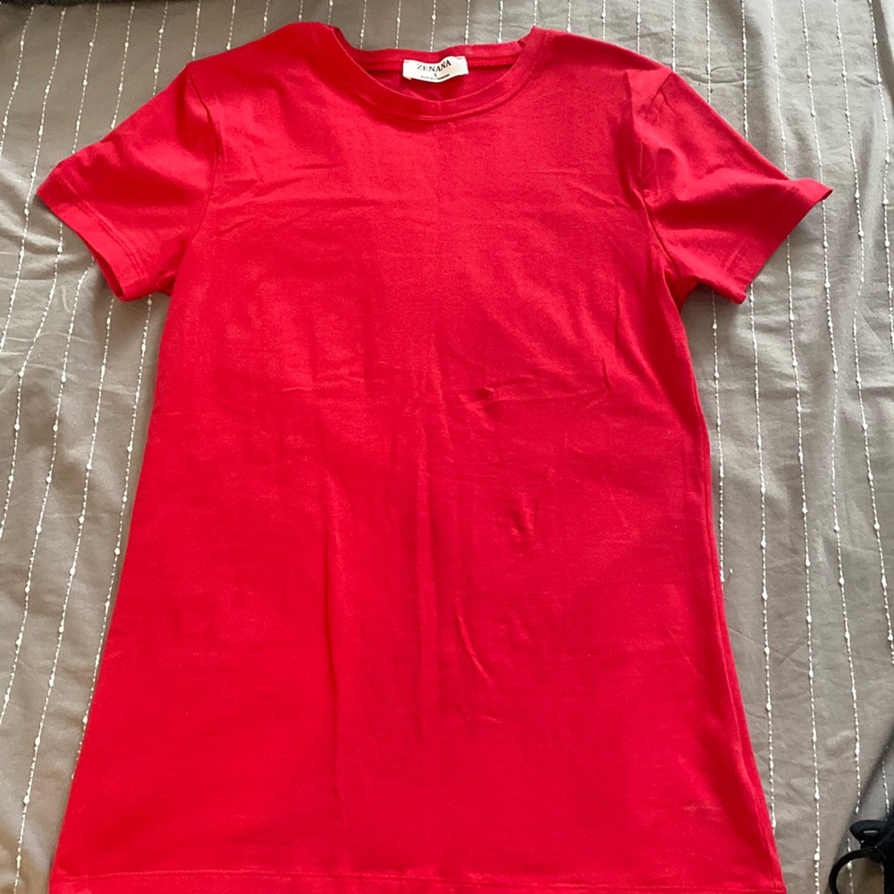 Red tee